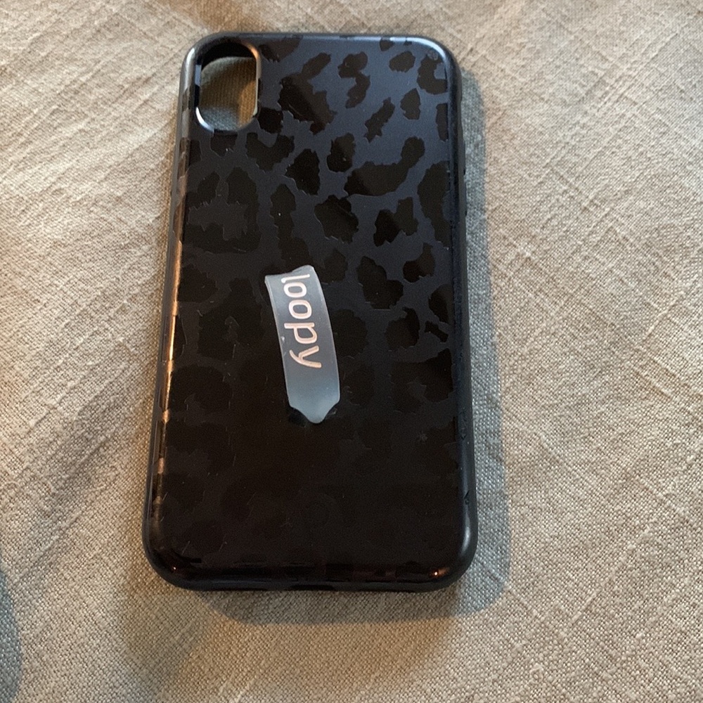iPhone XR loopy case